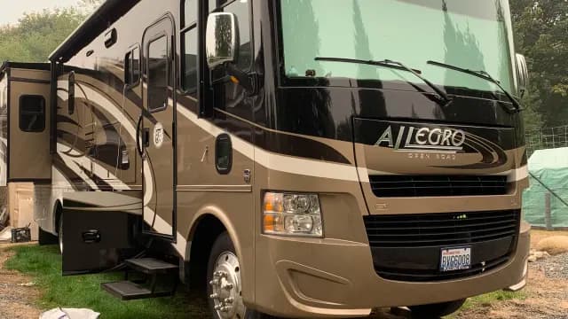 Surprisingly Luxurious-- 2016 Tiffin Allegro Starlink Included., a a for rent near Seattle