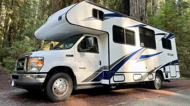 Fully Appointed 2019 Winnebago Outlook - All the Comforts of Home, a c for rent near Seattle
