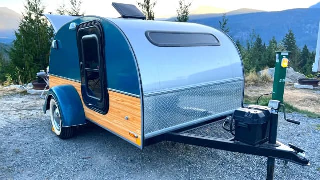 Turtle the Teardrop Trailer, a trailer for rent near Seattle