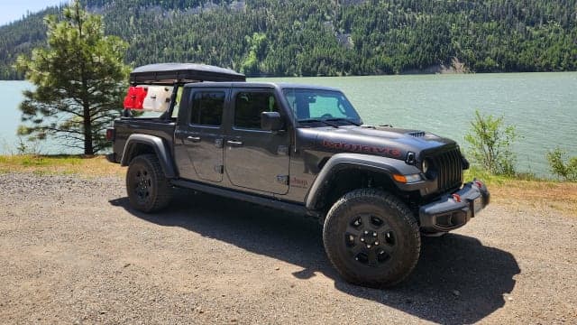 2022 Jeep Camper Gladiator Mojave Overland * all inclusive*, a camper-van for rent near Seattle