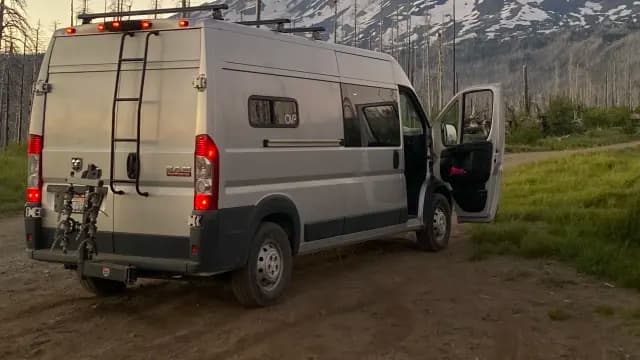 "Silver Mullet" Campervan near Light Rail Station, a camper-van for rent near Seattle