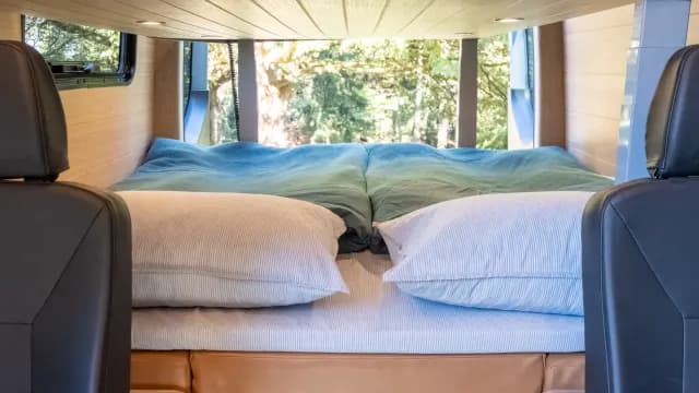 Architect-designed Luxury Sprinter Camper Van w/ toilet, AC/heat, lift bed!, a camper-van for rent near Seattle