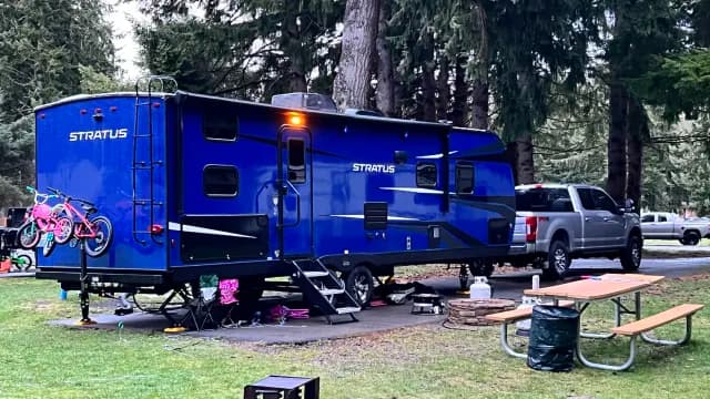 2021 Stratus 28 ft BUNK HOUSE Travel Trailer, a trailer for rent near Seattle